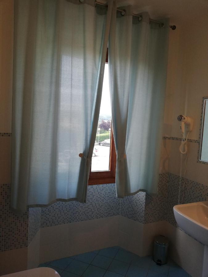 Il Lago Del Mugello B&B Барберино-ди- Муджелло Экстерьер фото